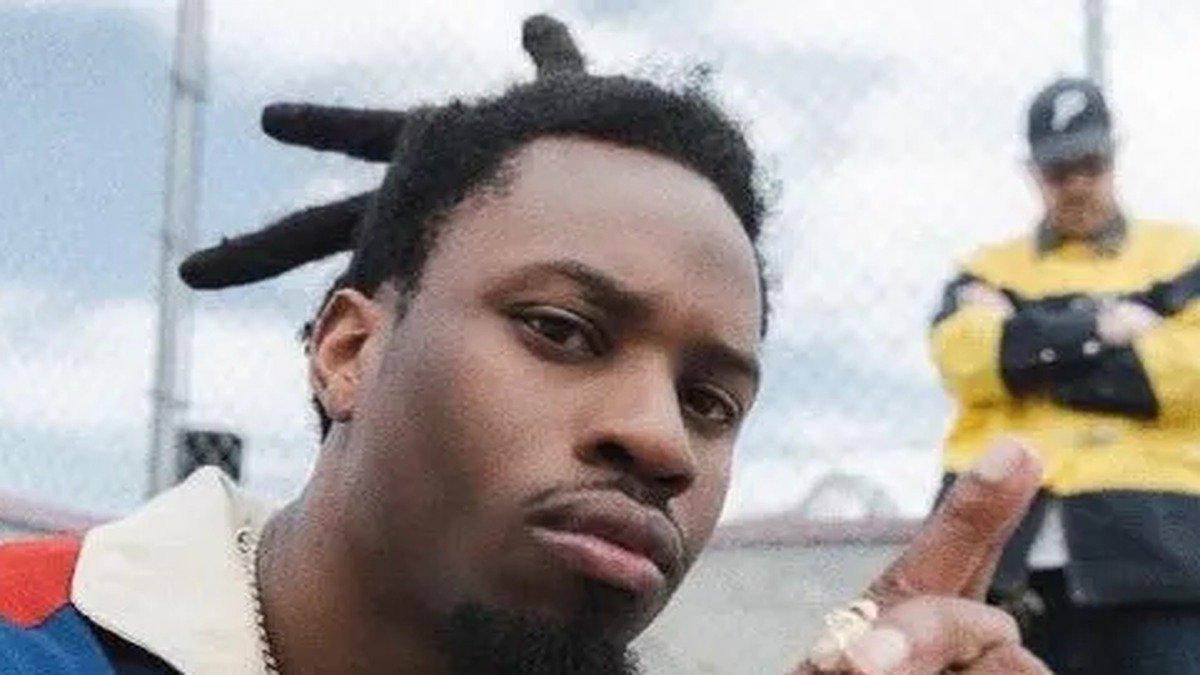 Denzel Curry e Kenneth Blume voltam a desmontar o formato do rap em “ii”