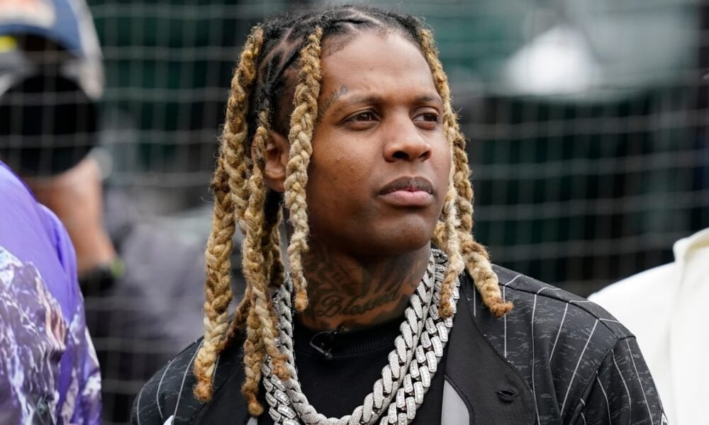 Lil Durk enfrenta julgamento federal em Los Angeles em caso de assassinato por encomenda.