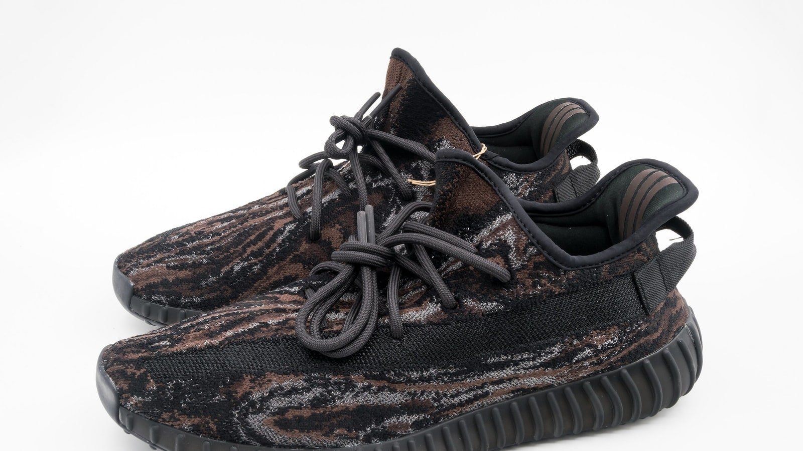 Yeezy mira a JD Sports para reconstruir distribuição física após o fim da Adidas