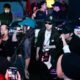 Microfone em palco representa a disputa de WL BXD no Duelo Nacional de MCs