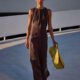 Look da Carnan verão 2027 no primeiro desfile da marca no Caminho Niemeyer