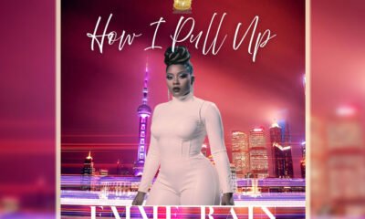 Emme Rain em material de divulgação de How I Pull Up