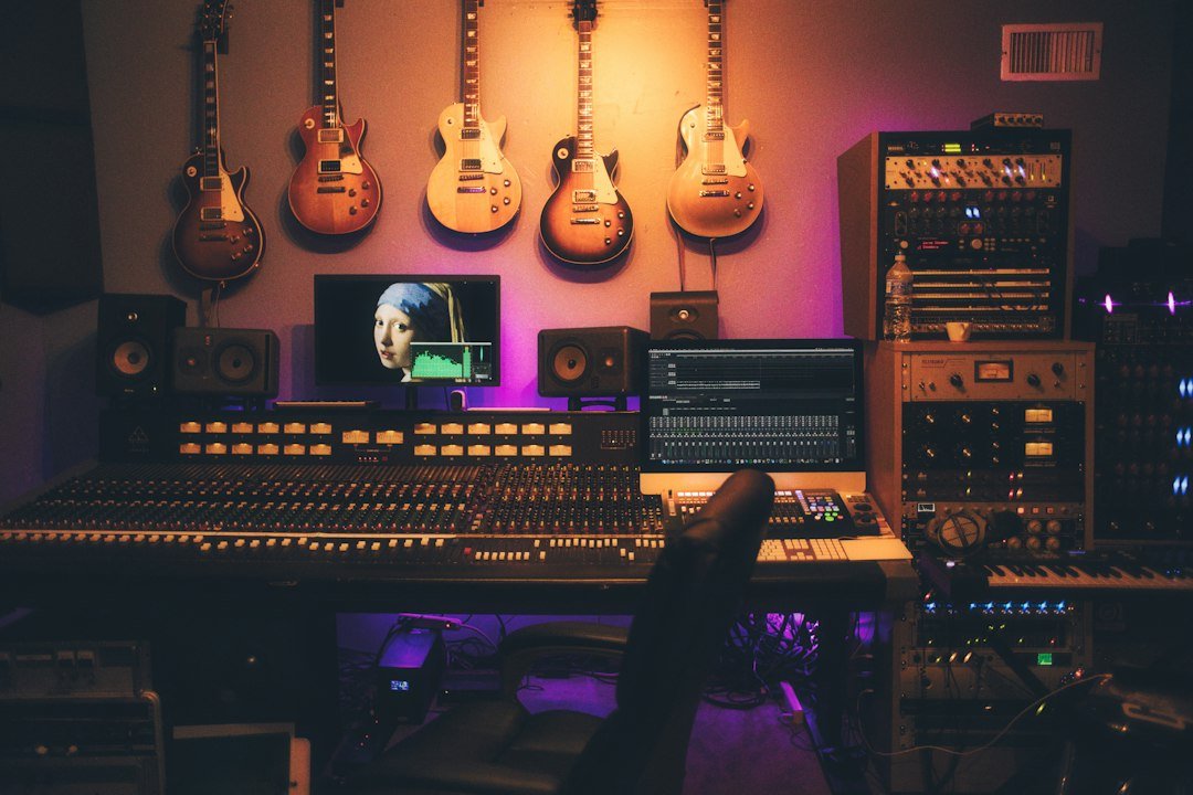 Estudio de gravacao musical com equipamentos