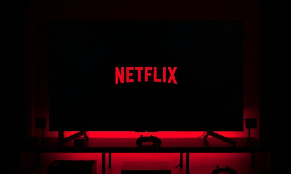 Tela com a marca Netflix representa o lançamento do Tudum no Brasil