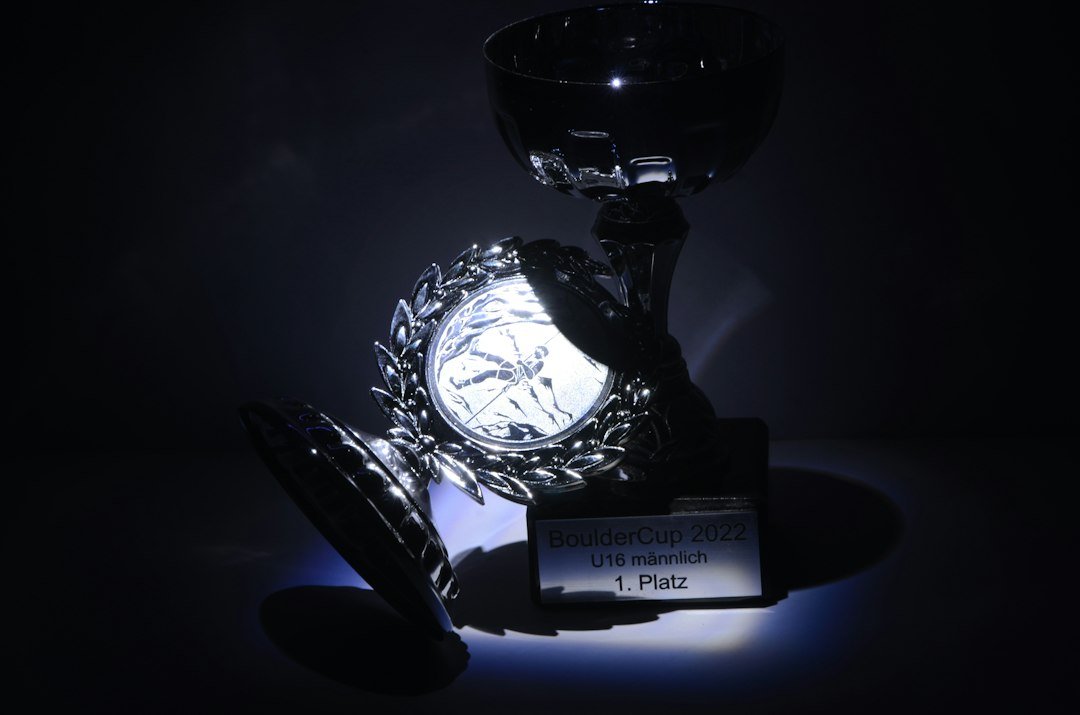 Troféu representa o acervo de performances históricas dos VMAs disponível no Spotify