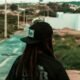 Cena urbana brasileira representa a expansão do streetwear nacional em 2026