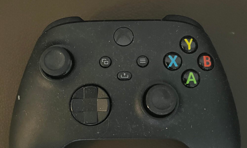 Controle do Xbox, imagem contextual para lançamento de jogos no Game Pass