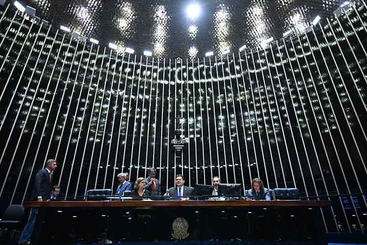 Davi Alcolumbre conduz sessão de discussão da PEC do fim da escala 6x1 no Senado Federal