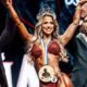 Eduarda Bezerra celebra o bicampeonato no Mr. Olympia 2026