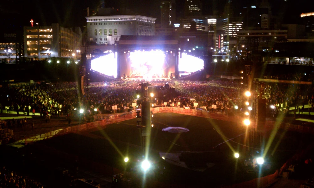 Show de Eminem e Jay-Z no Comerica Park, em Detroit, em 2010