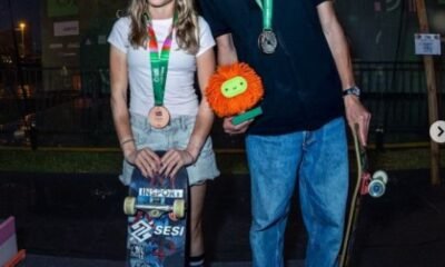 Gui Khury e Helena Laurino no pódio do Mundial de Skate Vert em Assunção
