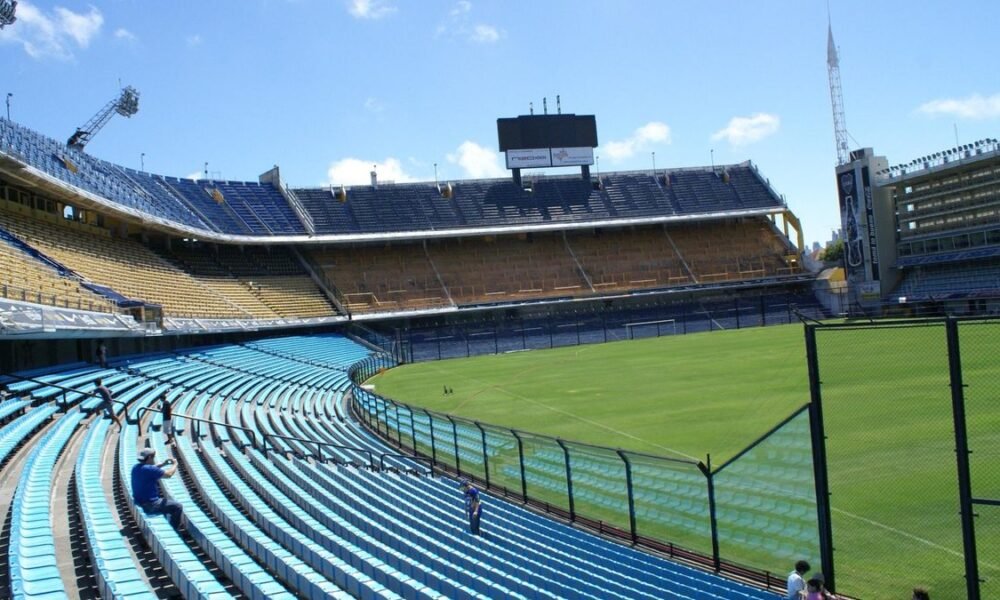 Vista interna da Bombonera, palco da vitória do Vasco sobre o Boca Juniors; fotografia de arquivo de 2009, não do jogo.