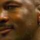 Michael Jordan em quadra em 2006, foto de arquivo contextual sobre a Jordan Brand