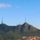 Vista do Pico do Jaraguá em São Paulo, fotografia contextual de arquivo